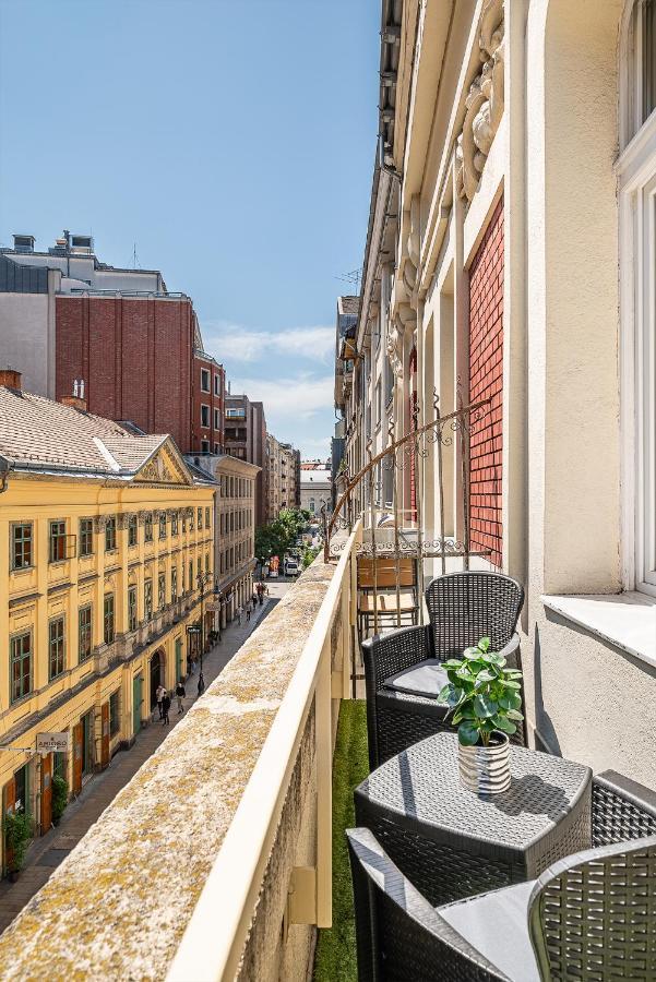 Luxury Apartment With Free Garage And Balcony In The Center Budapeste Exterior foto